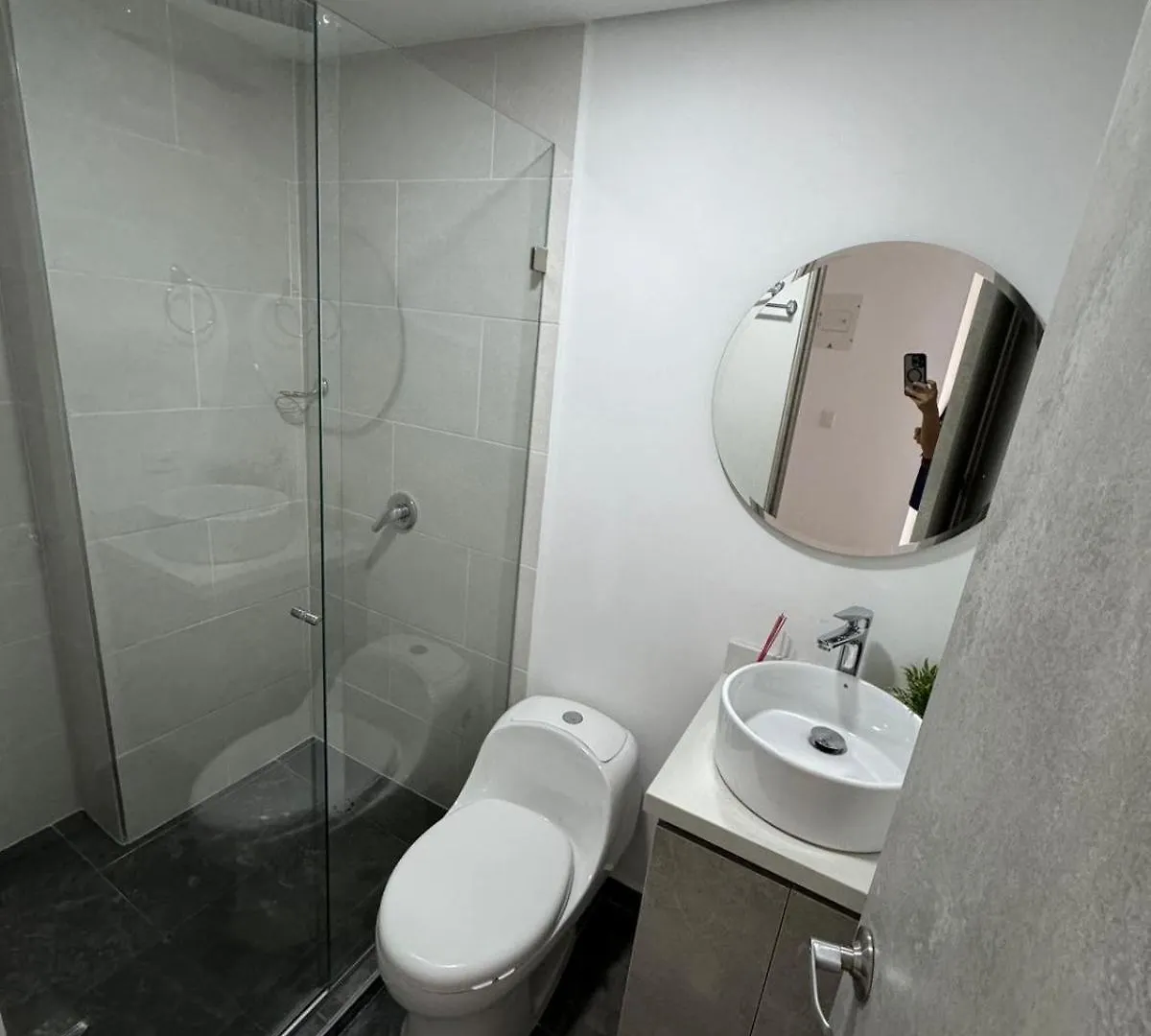 Modern 3 Bedroom Apartment With Balcony Medellín