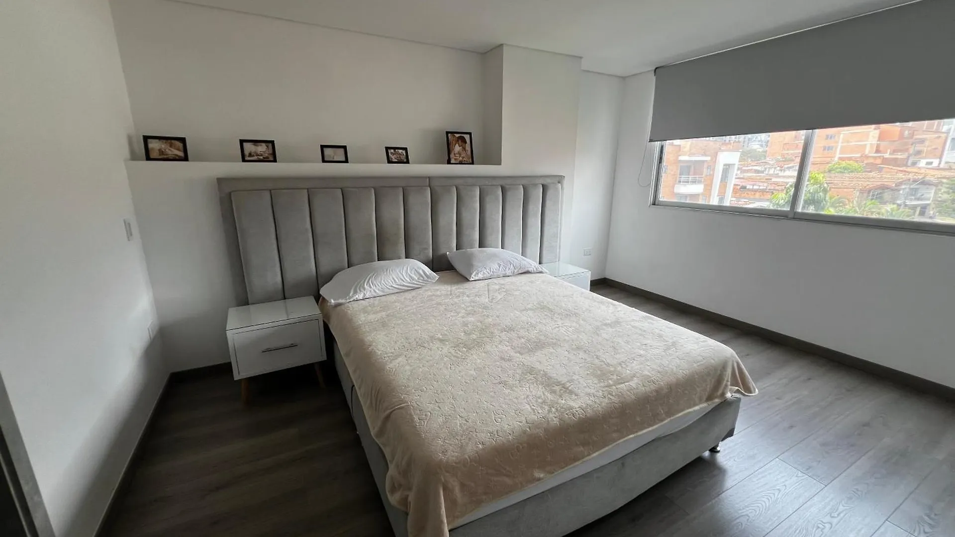 Modern 3 Bedroom Apartment With Balcony Medellín Colombia