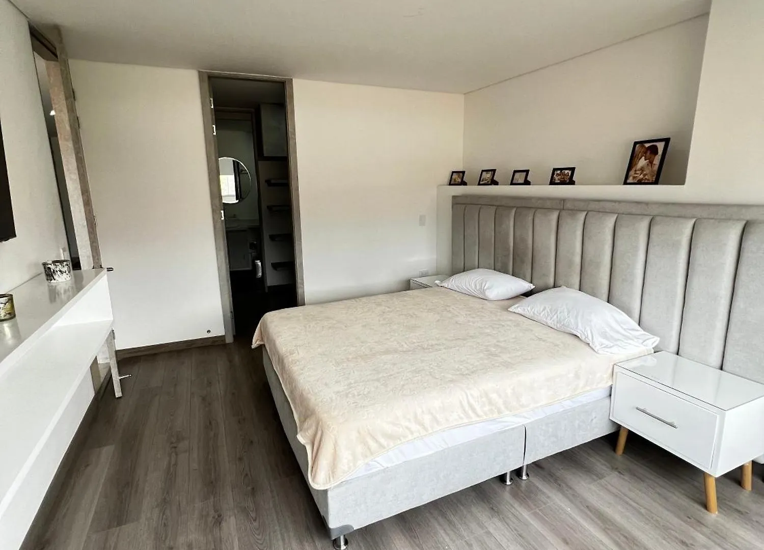 Modern 3 Bedroom Apartment With Balcony Medellín